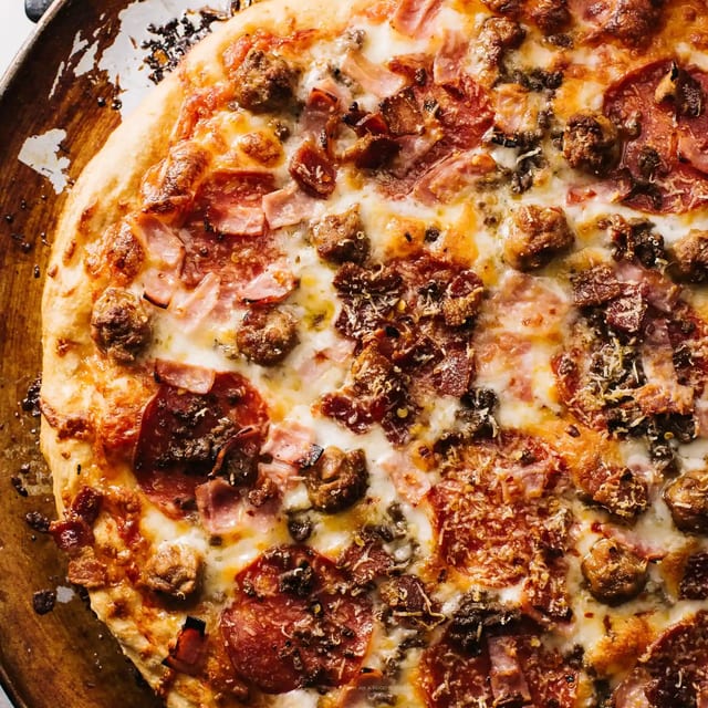 16" Meat Lover.